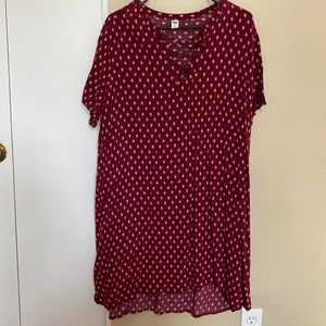 Old Navy, short-sleeve, abstract, burgundy shift dress, lace-up detail, size XL